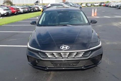 Photos of 2026 Hyundai Elantra SE for sale in Warner Robins, GA at Hyundai Warner Robins