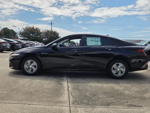 More photos of 2026 Hyundai Elantra SE at Hyundai Warner Robins, GA