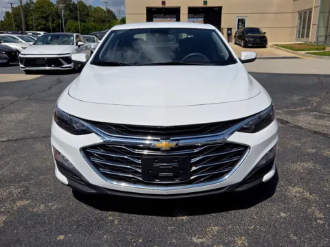 Photos of 2025 Chevrolet Malibu LT for sale in Warner Robins, GA at Hyundai Warner Robins