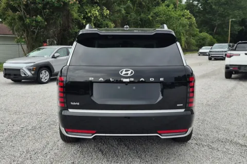 More photos of 2026 Hyundai Palisade Hybrid Calligraphy at Hyundai Warner Robins, GA