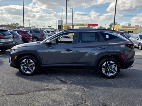 More photos of 2026 Hyundai Tucson Hybrid SEL at Hyundai Warner Robins, GA
