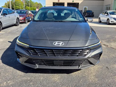 Photos of 2025 Hyundai Elantra SEL Convenience for sale in Warner Robins, GA at Hyundai Warner Robins
