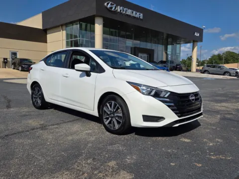 White 2024 Nissan Versa 1.6 SV for sale in Warner Robins, GA