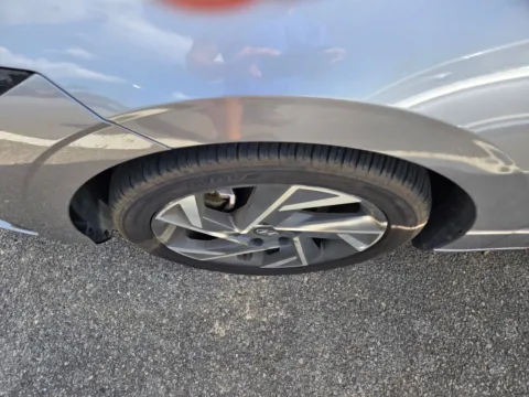 More photos of 2025 Hyundai Elantra SEL Convenience at Hyundai Warner Robins, GA