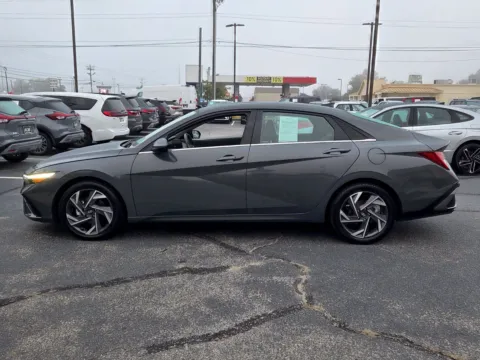 More photos of 2025 Hyundai Elantra SEL Convenience at Hyundai Warner Robins, GA