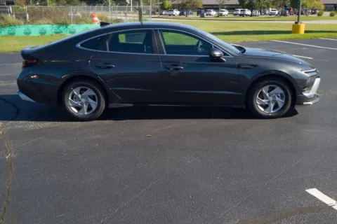 More photos of 2026 Hyundai Sonata SE at Hyundai Warner Robins, GA