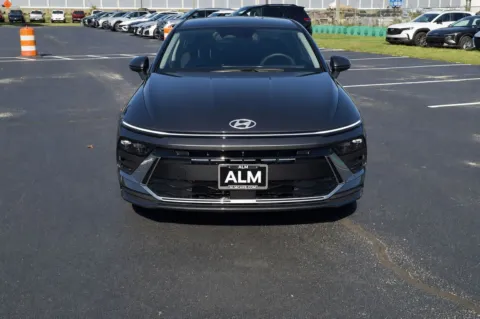 Photos of 2026 Hyundai Sonata SE for sale in Warner Robins, GA at Hyundai Warner Robins