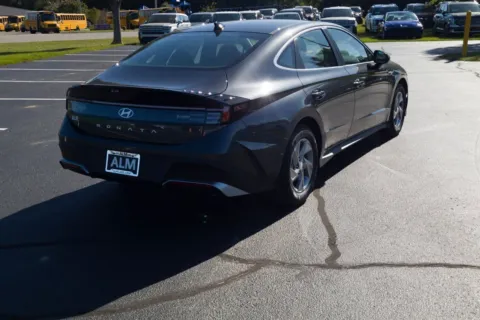 More photos of 2026 Hyundai Sonata SE at Hyundai Warner Robins, GA