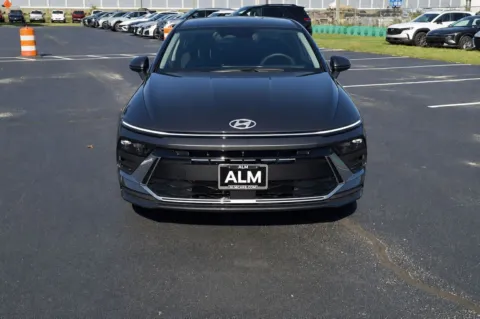 Photos of 2026 Hyundai Sonata SE for sale in Warner Robins, GA at Hyundai Warner Robins