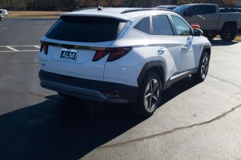 More photos of 2026 Hyundai Tucson SEL at Hyundai Warner Robins, GA