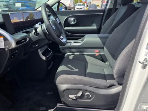 More photos of 2026 Hyundai IONIQ 9 SE at Hyundai Warner Robins, GA