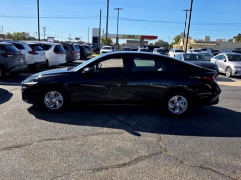 More photos of 2026 Hyundai Elantra SE at Hyundai Warner Robins, GA