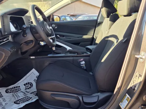 More photos of 2026 Hyundai Elantra SE at Hyundai Warner Robins, GA