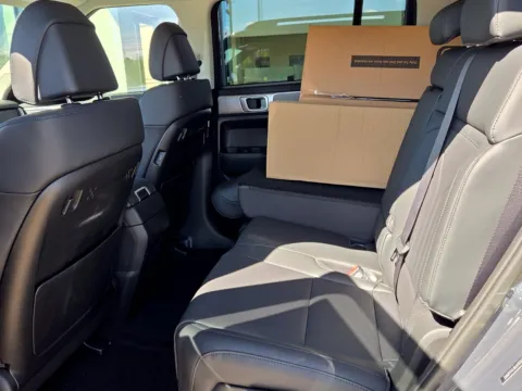 More photos of 2027 Hyundai Santa Fe Hybrid SEL at Hyundai Warner Robins, GA