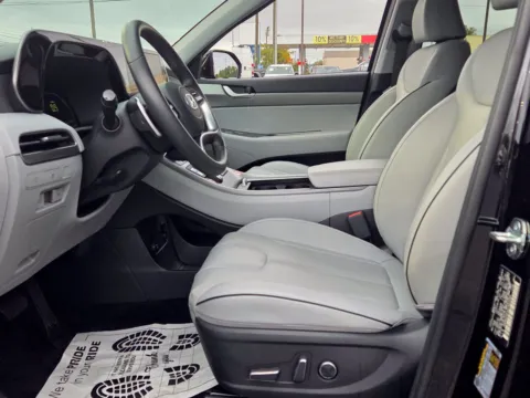 More photos of 2025 Hyundai Palisade SEL at Hyundai Warner Robins, GA
