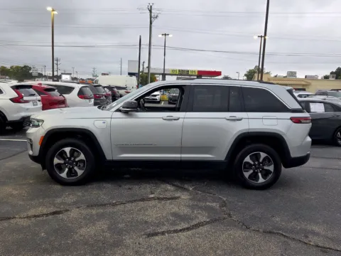 More photos of 2024 Jeep Grand Cherokee 4xe at Hyundai Warner Robins, GA