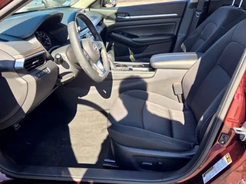More photos of 2023 Nissan Altima 2.5 SV at Hyundai Warner Robins, GA