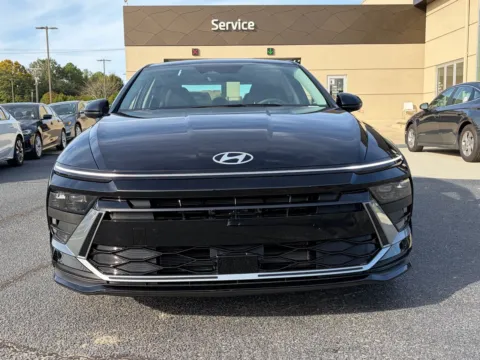 Photos of 2027 Hyundai Sonata Hybrid Blue for sale in Warner Robins, GA at Hyundai Warner Robins