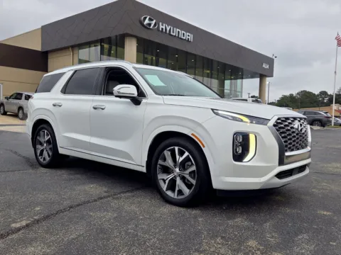 White 2022 Hyundai Palisade Limited for sale in Warner Robins, GA