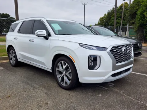 White 2022 Hyundai Palisade Limited for sale in Warner Robins, GA