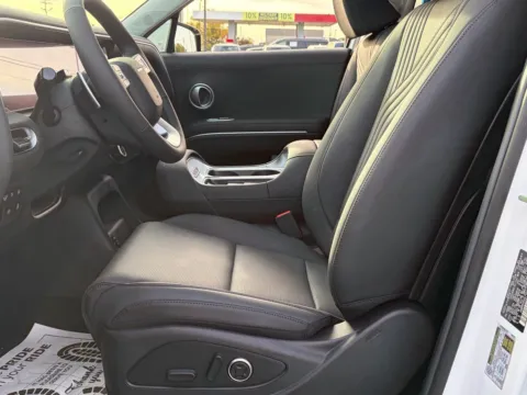 More photos of 2027 Hyundai Palisade Hybrid Blue SEL Premium at Hyundai Warner Robins, GA