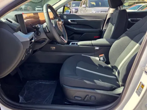 More photos of 2027 Hyundai Sonata SEL Sport at Hyundai Warner Robins, GA