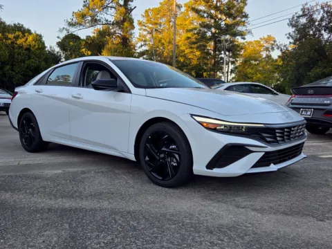 White 2026 Hyundai Elantra SEL Sport Plus for sale in Warner Robins, GA
