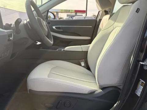 More photos of 2027 Hyundai Sonata SEL Sport at Hyundai Warner Robins, GA
