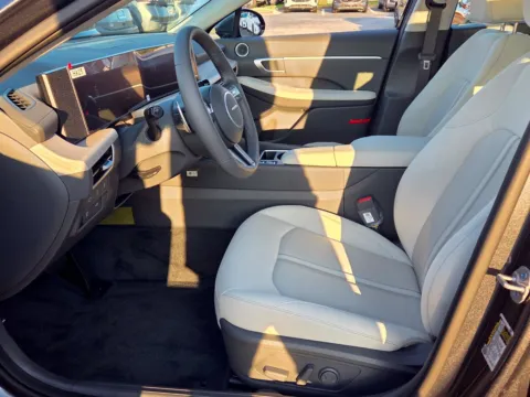 More photos of 2026 Hyundai Sonata Hybrid SEL at Hyundai Warner Robins, GA