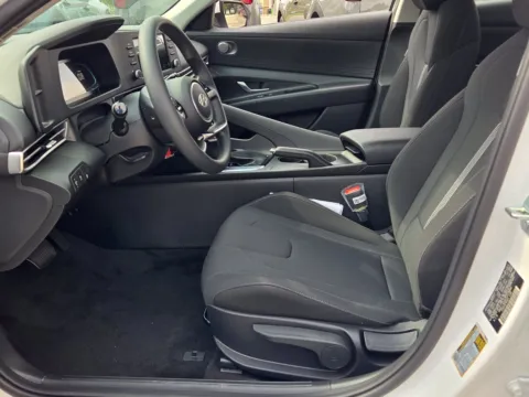 More photos of 2026 Hyundai Elantra SE at Hyundai Warner Robins, GA