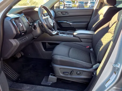 More photos of 2025 Nissan Pathfinder SV at Hyundai Warner Robins, GA