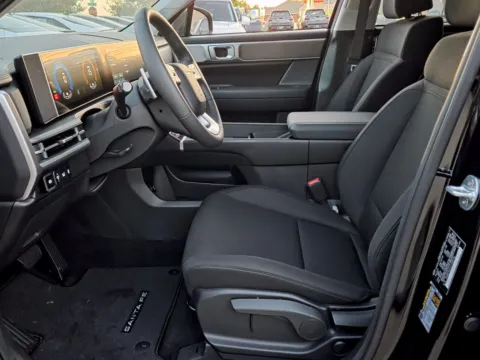 More photos of 2026 Hyundai Santa Fe Hybrid SE at Hyundai Warner Robins, GA