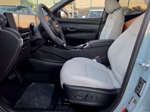 More photos of 2027 Hyundai Santa Cruz SEL at Hyundai Warner Robins, GA