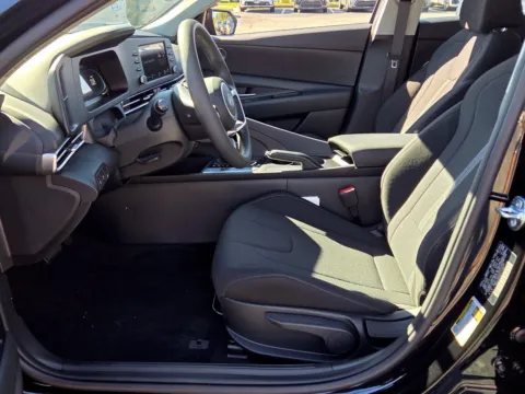 More photos of 2026 Hyundai Elantra SE at Hyundai Warner Robins, GA