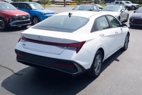 More photos of 2026 Hyundai Elantra SE at Hyundai Warner Robins, GA