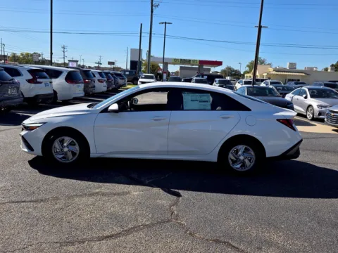 More photos of 2026 Hyundai Elantra SE at Hyundai Warner Robins, GA