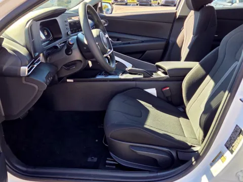 More photos of 2026 Hyundai Elantra SE at Hyundai Warner Robins, GA
