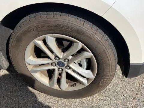 Photos of 2019 Ford Edge SEL for sale in Warner Robins, GA at Hyundai Warner Robins