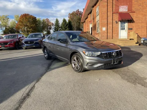 Gray 2019 Volkswagen Jetta R-Line for sale in Rome, NY