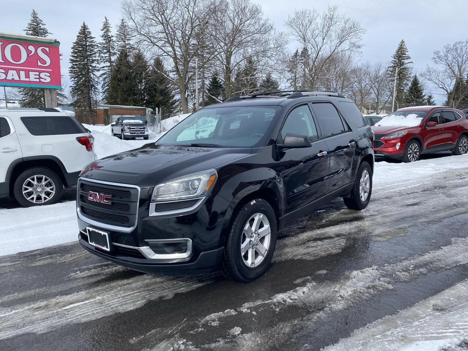 2016 GMC Acadia SLE-2