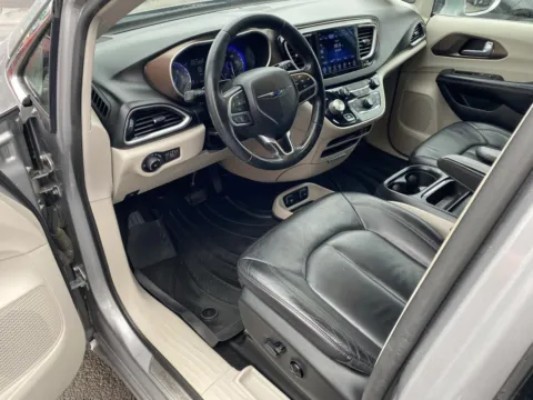 More photos of 2017 Chrysler Pacifica Touring-L at Fazio's Auto Sales, NY