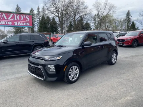 Black 2022 Kia Soul LX for sale in Rome, NY