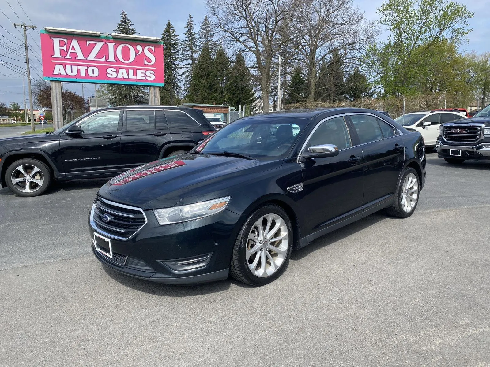 2014 Ford Taurus Limited AWD's photo