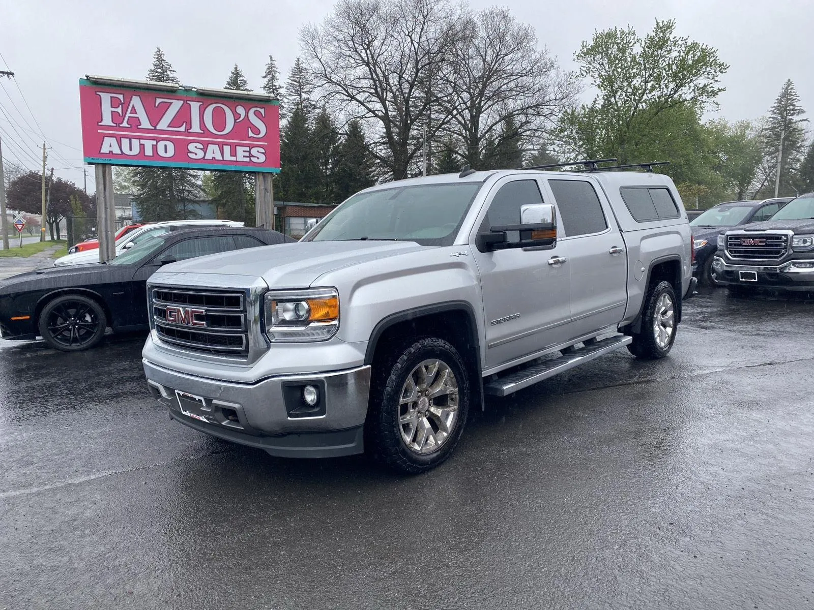 2015 GMC Sierra 4WD Crew Cab SLT SWB's photo