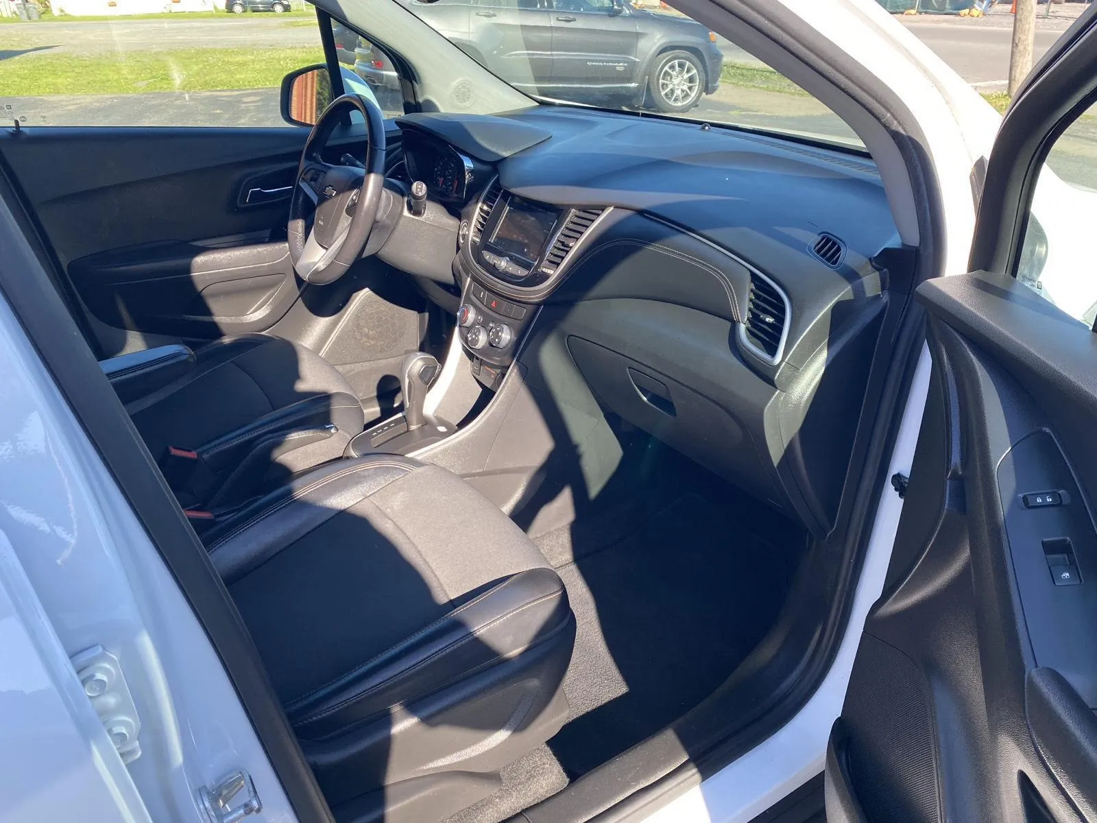 2018 Chevrolet Trax LT - Photo 9