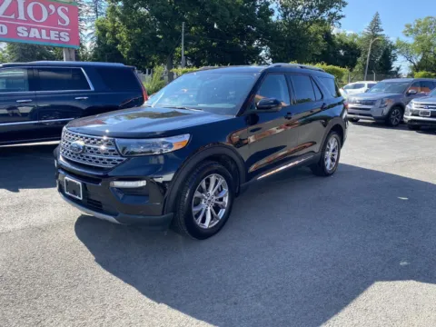 Black 2021 Ford Explorer Limited for sale in Rome, NY