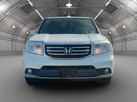 Photos of 2014 Honda Pilot Touring Sport Utility 4D for sale in Pottstown, PA at Reliable Car Connection