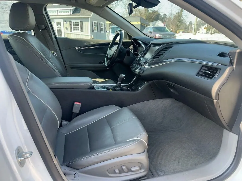 2015 Chevrolet Impala 2LZ - Photo 23