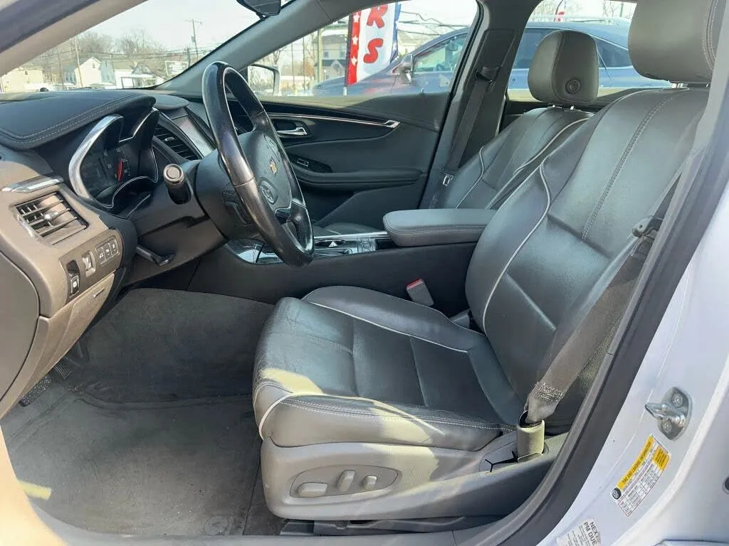 2015 Chevrolet Impala 2LZ - Photo 26