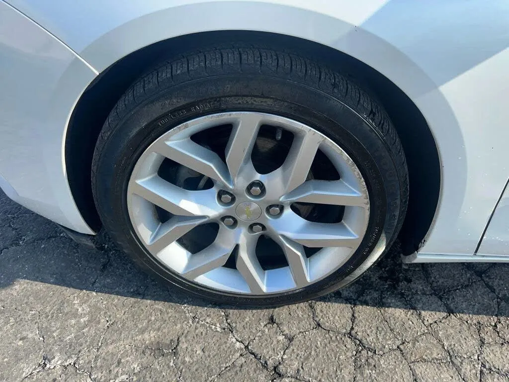 2015 Chevrolet Impala 2LZ - Photo 11